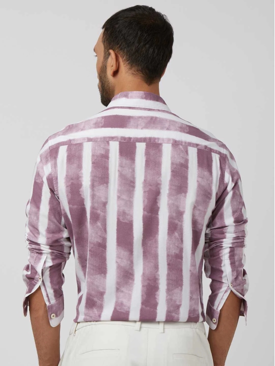 Lilac Painted Stripe Slim Fit Casual Shirt