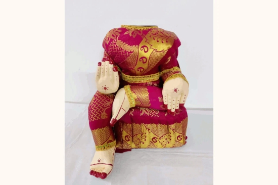 Devi Doll Stand-11 inches / Pink