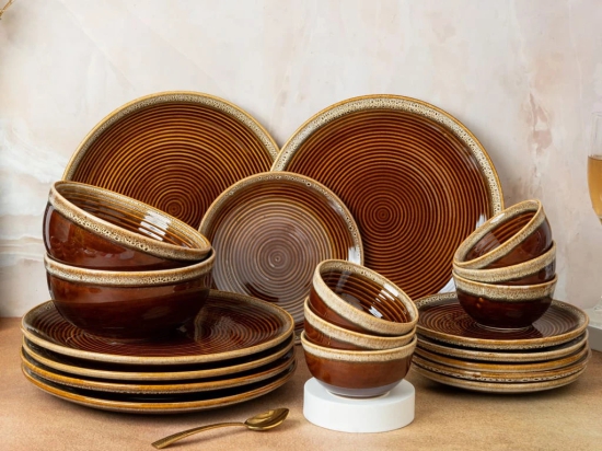 Handcrafted Stoneware Reactive Glaze Ceramic Dinner Set, 20 Pieces Serving for 6, Microwave and Dishwasher Safe, Bone-ash Free, Crockery Set for Dining and Gifting, Peanut Brown