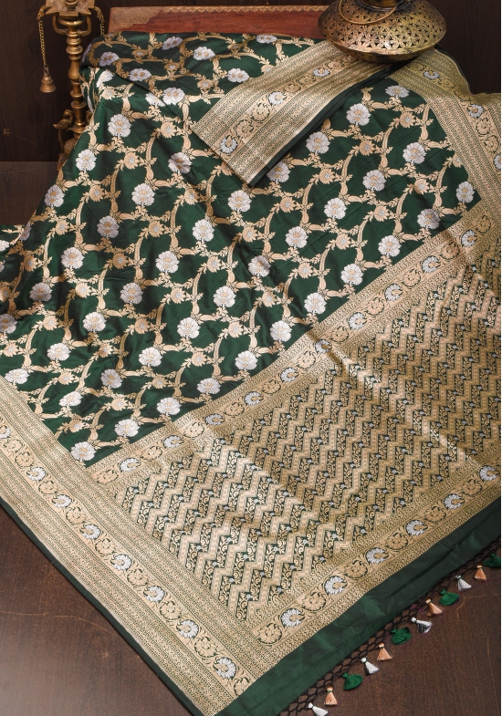 Exquisite Floral Alfi Jaal Brocade Banarasi Katan Silk Saree in Bottle Green | SILK MARK CERTIFIED