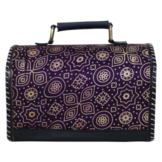 Garvi Gurjari (A Gujarat Govt Enterprise Handcrafted Kutchi Leather Sling Box Bag (GGCMLBB18)