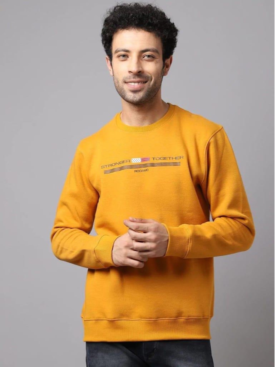Rodamo Men Mustard Printed Sweatshirt