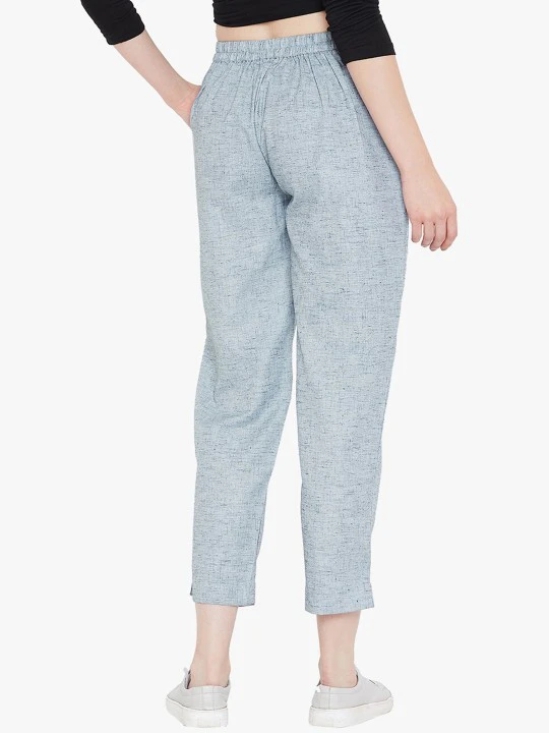 Women Relaxed Regular Fit Peg Trouser