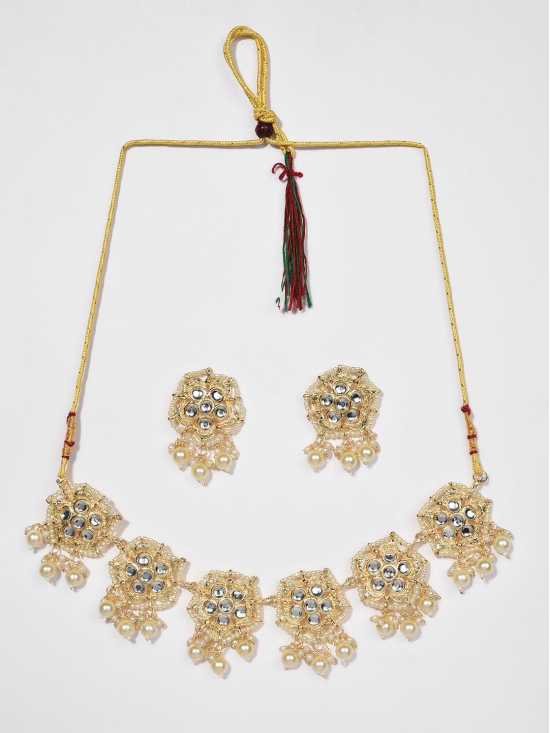 GOLD KUNDAN CHOKER WITH EARRINGS