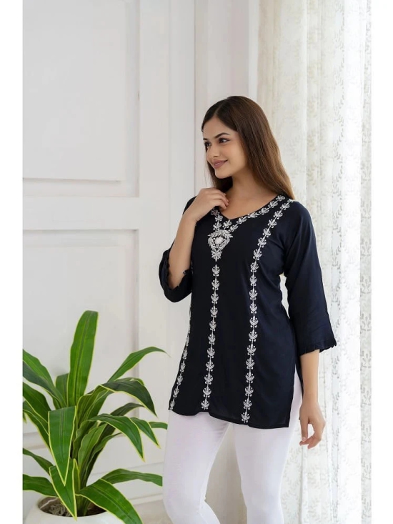 Kapadia Rayon Embroidered Straight Womens Kurti - Black ( Pack of 1 ) - None