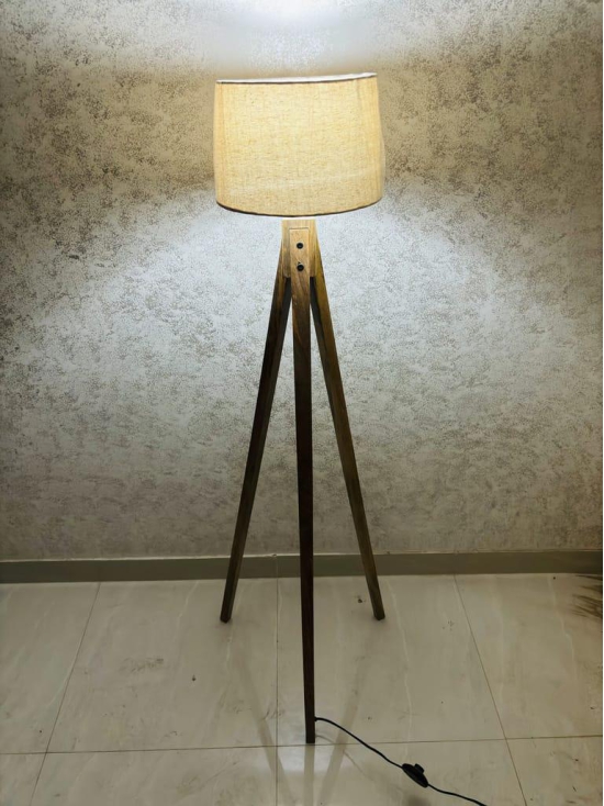 Wooden Floor Lamp, 3-Leg Lamp
