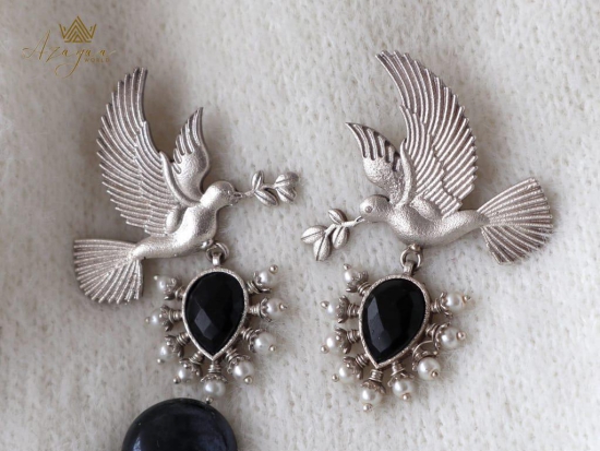 Azayaa World Black Charming love bird earring