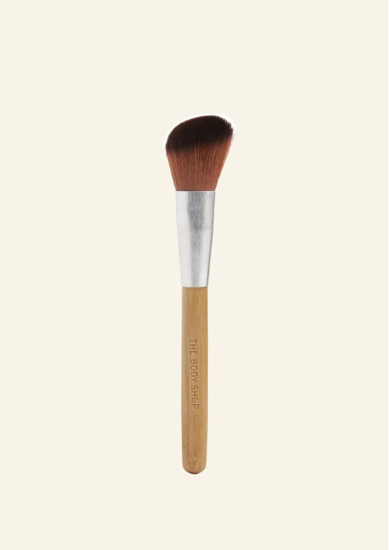 Angled Blusher Brush 1 Pc