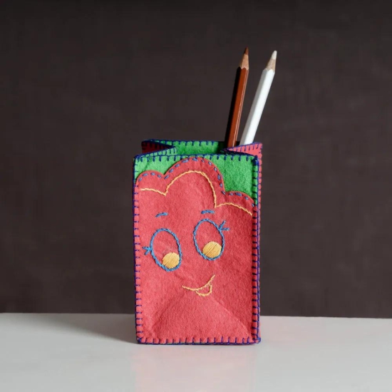 Threadwork Story Board Pen Stand - Toothy