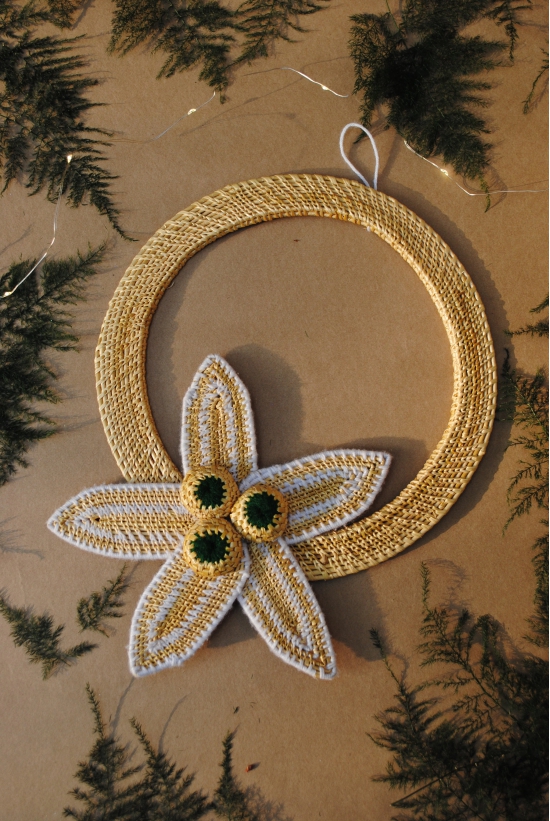 TRUNA White Wreath