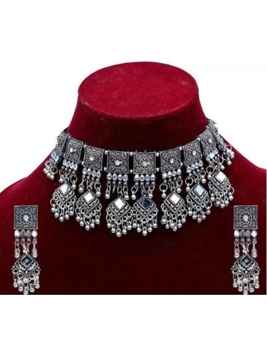 Samridhi DC Silver Alloy Necklace Set ( Pack of 1 ) - Silver