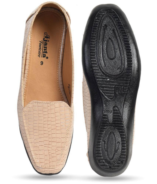 Ajanta - White  Women''s Loafers - None