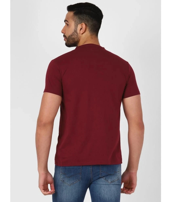 UrbanMark Men Regular Fit Half Sleeves Henley Solid T Shirt - Maroon - None