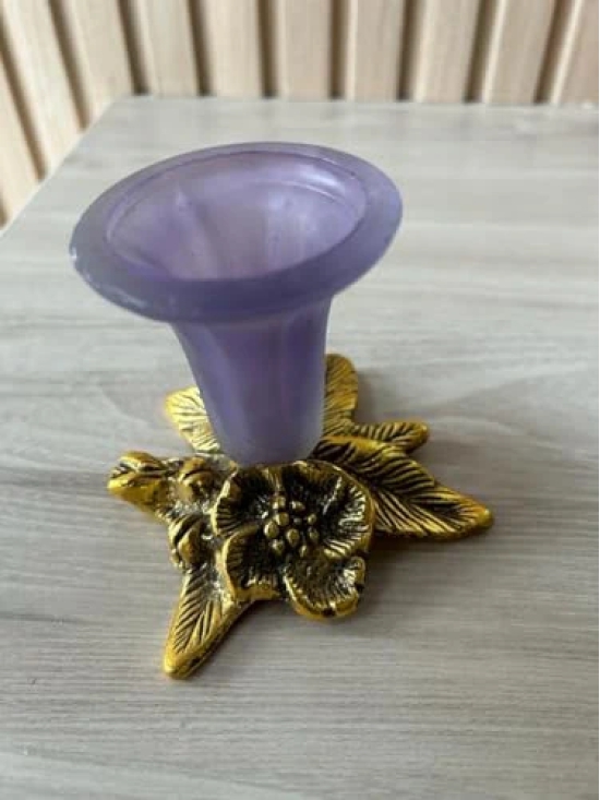 Aarna Creations Leaf Flower Candle Stand | Patta Tea Light Stand | Golden Leaf Candle Stand | Gold Antique Candle Stand | Metal & Glass Tea Light Stand (Purple)