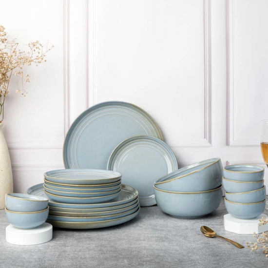 Handcrafted Chip Resistance Porcelain Dinner Set, 20 Pieces Dish Set Serving for 6, Microwave and Dishwasher Safe, Bone-ash Free, Crockery Set for Dining and Gifting, Arctic Blue