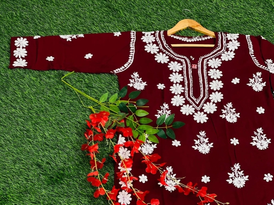 Modal Lucknowi Chikan Kurti-Maroon / 40/L