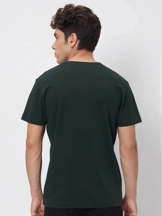 Green  Textured Textured Slim Fit Casual Polo