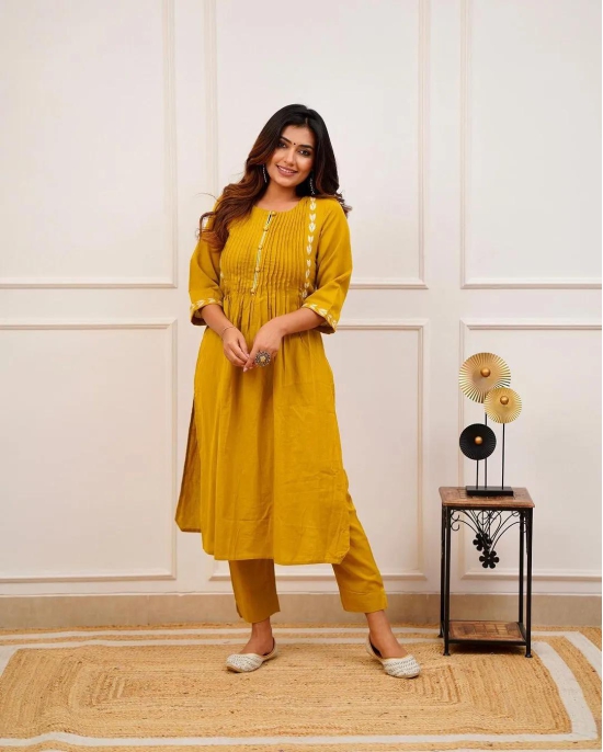 Introducing the latest addition to our fashion collection the fully stylish 2 piece set  made from high-quality reyon 140 gram, top with   embroidery work (Copy)-Xxl