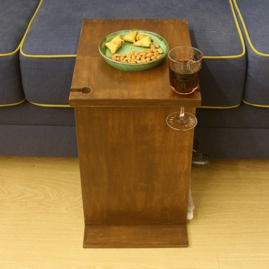 Couch Caddy Centre With Wine Glass Holder