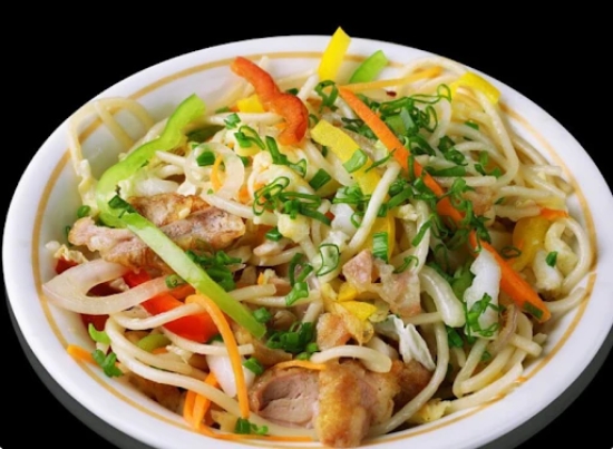 Mixed Meat Hakka Noodles