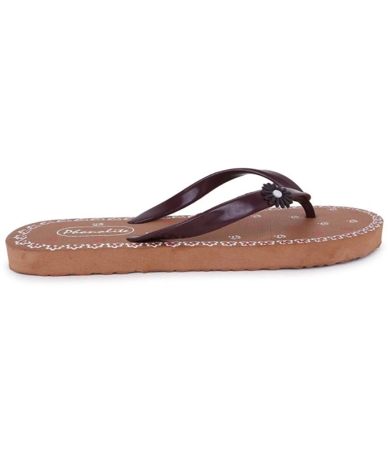 Phonolite Black Womens Daily Slipper - None