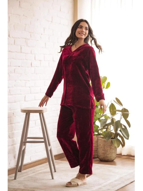 Label Flavia Maroon Solid Pant Top Set - None