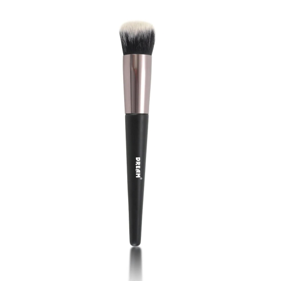 Define Your Features: Introducing the DREAM Attitude Big Contour Brush da3