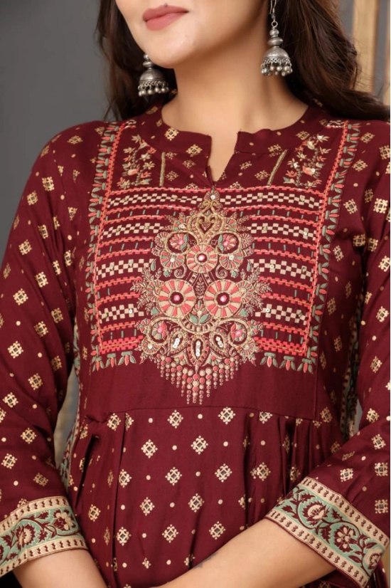 Latest Women Kurta Sets-L / Maroon