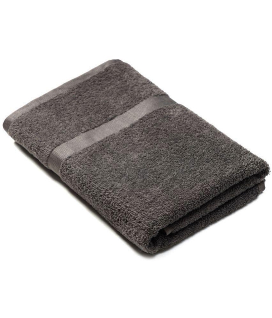 URBAN MAGIC - Cotton Grey Melange Solid Bath Towel ( 67x140 ) cm Below 300 -GSM ( Pack of 1 ) - Grey Melange