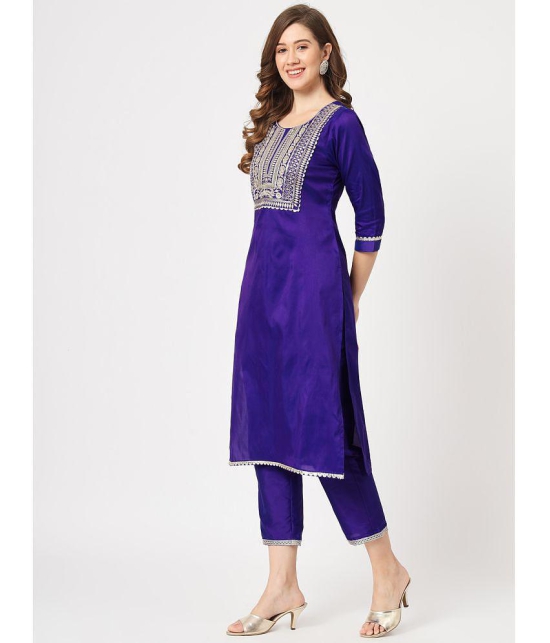 Pannkh Womens Festive Embroidered Kurta With Matching Pants - None