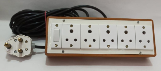 6A 5 Sockets (3 Pin Socket) & 1 Switch Extension Box with 16A Plug & 50m Wire