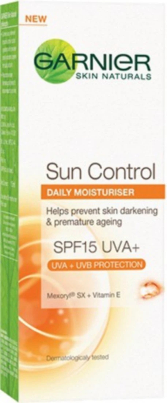 Garnier Skin Naturals Sun Control Spf 15 Daily Moisturiser, 50Ml