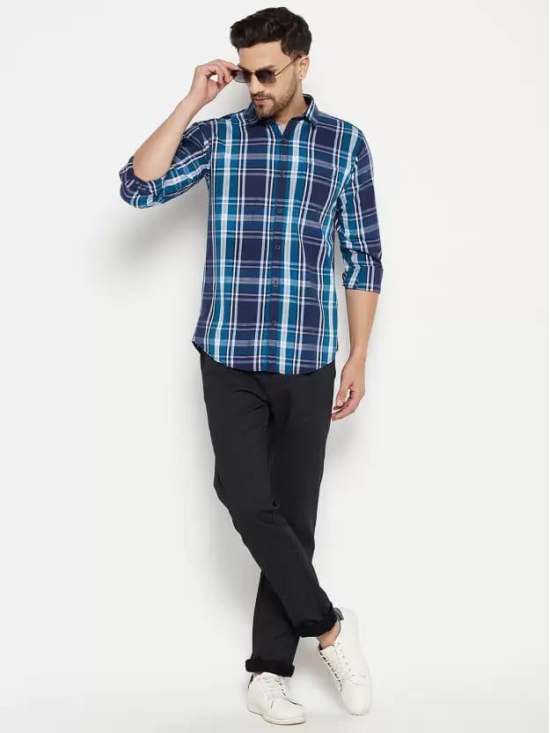 Men Slim Fit Checkered Spread Collar Casual Shirt