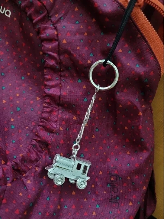 Silver Keyring Engine