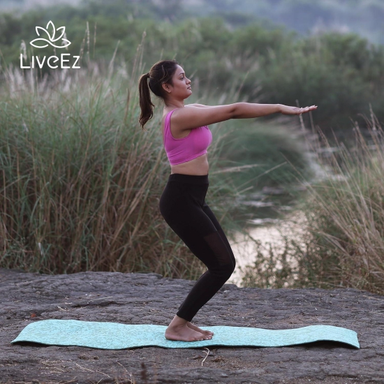 LiveEZ Anti-Skid Lightweight with perfect grip EVA Yoga Mat for Men and Women with Strap (6mm,Teal & Army Green color)