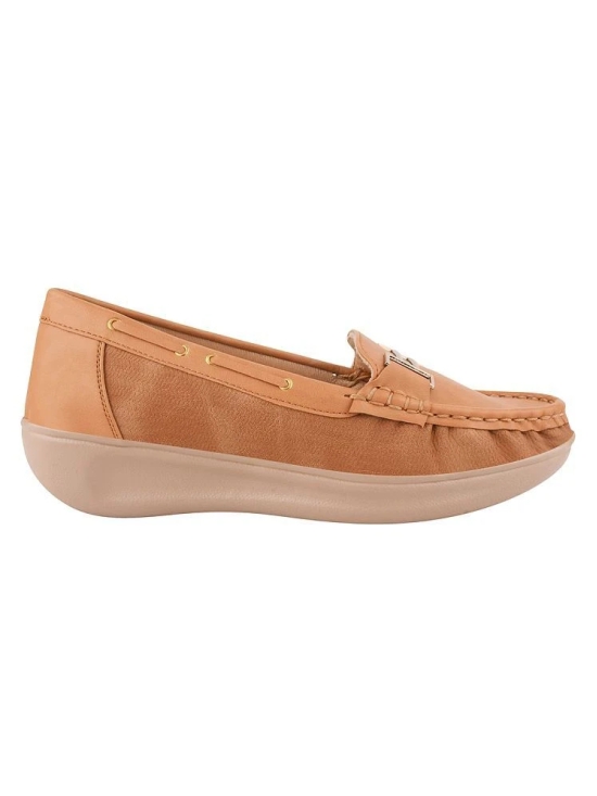 Shoetopia Tan Womens Loafers - None