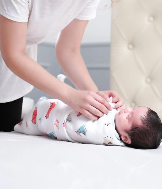 Pamper Soft Bamboo Swaddle-No prob llama