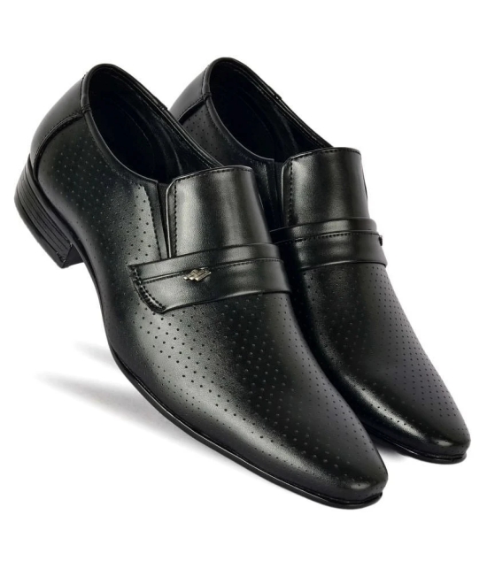 Aadi Black Mens Mocassin Formal Shoes - None