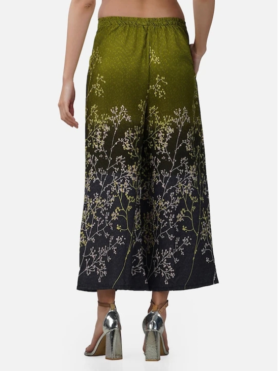 Women Floral Printed Flared Crepe Palazzos