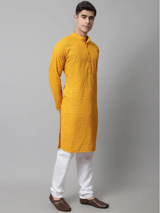 Jompers Men Mustard Chikan Kurta with Churidar-S / Mustard