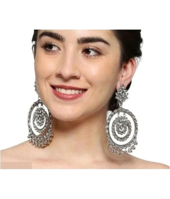 Samridhi DC Silver Jhumki Earrings ( Pack of 1 ) - Silver