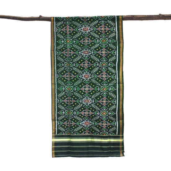 Garvi Gurjari (A Gujarat Govt Enterprise Green Shaded Handloom Single Ikat Patola Silk Stole (GGCSIPSS27)