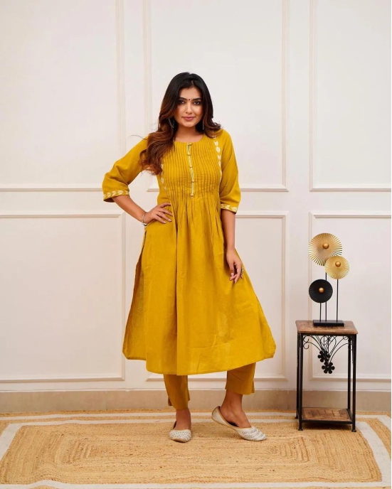 Introducing the latest addition to our fashion collection the fully stylish 2 piece set  made from high-quality reyon 140 gram, top with   embroidery work (Copy)-Xxl