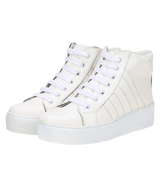 Commander Shoes - White  Womens Sneakers - None