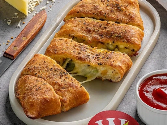 Jalapeno Stuffed Garlic Bread