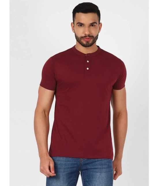 UrbanMark Men Regular Fit Half Sleeves Henley Solid T Shirt - Maroon - None