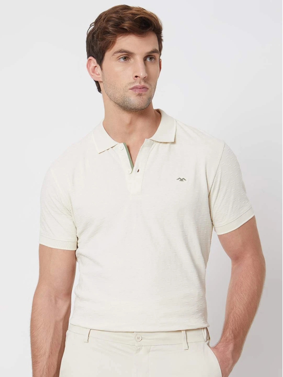 Beige Textured Plain Slim Fit Casual Polo