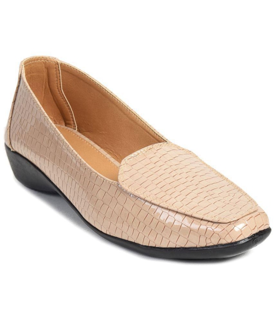 Ajanta - White  Women''s Loafers - None