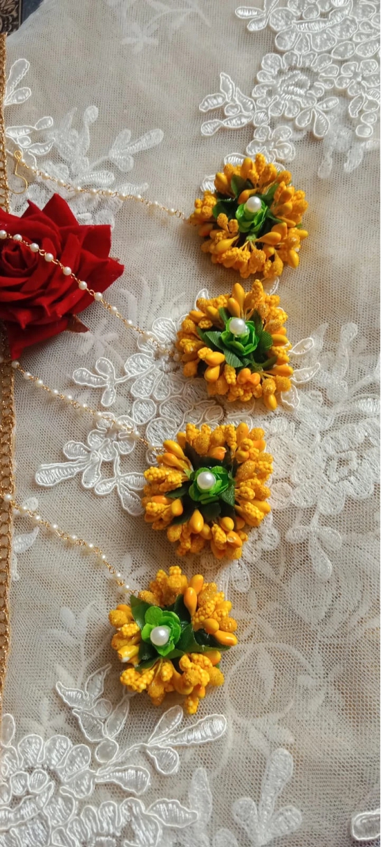 Flower Bindi 4 Piece