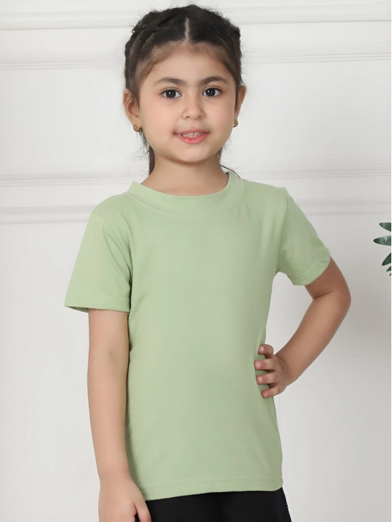 MINI & MING Girls Solid Round Neck Cotton T-Shirt